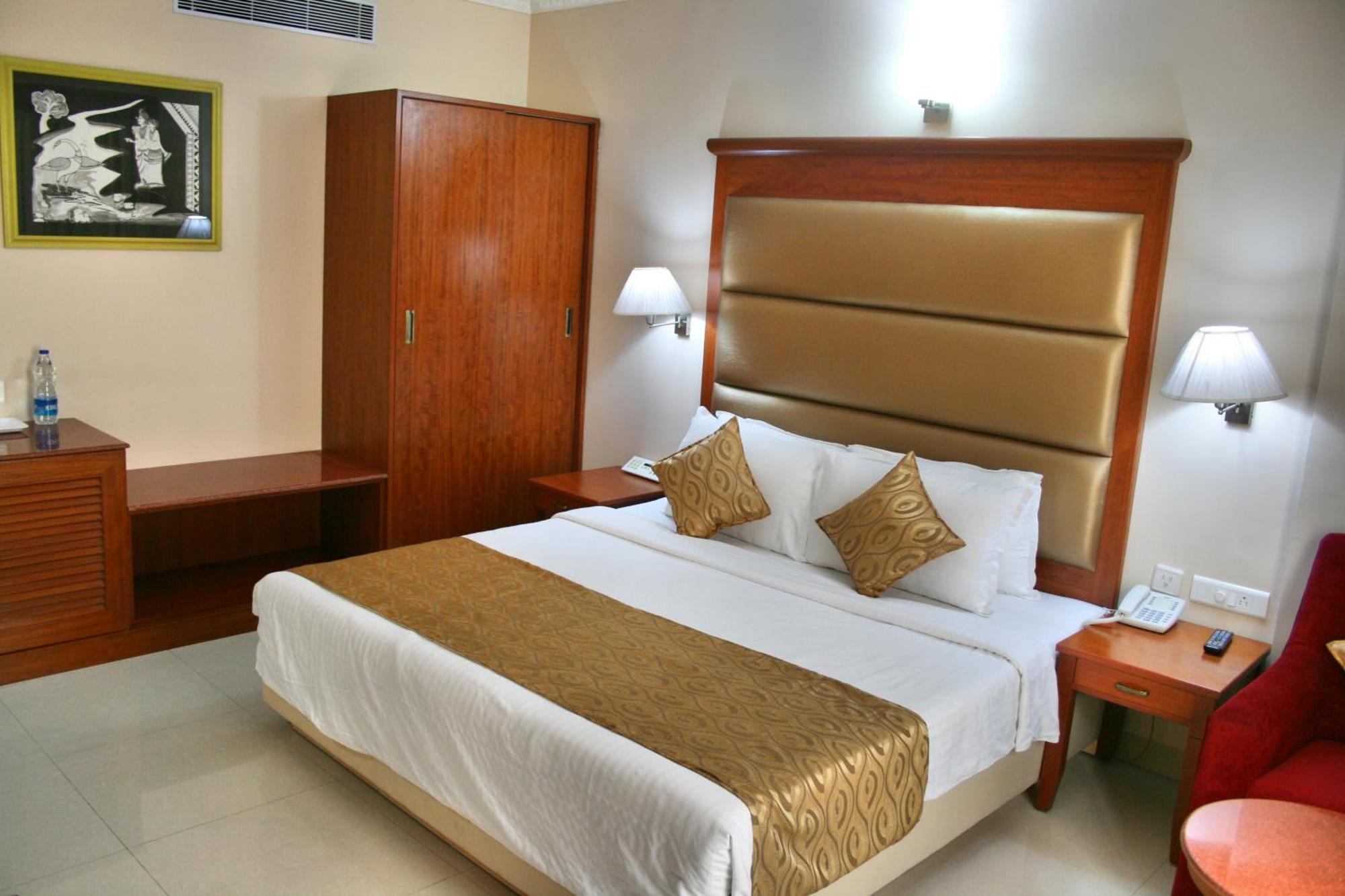 Raj Park- Hill View Hotell Tirupati Eksteriør bilde